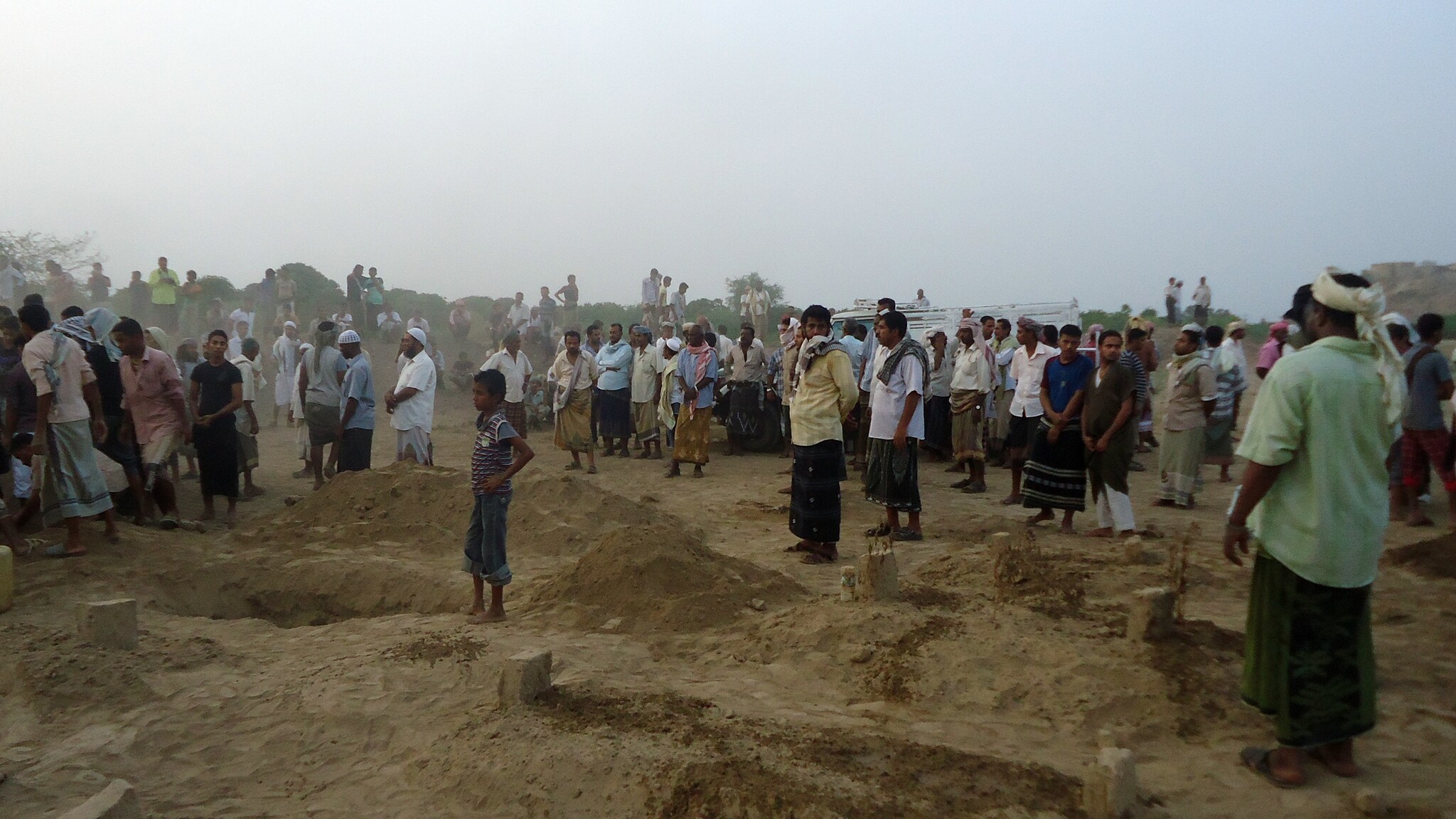 L’attacco di Al Qaeda ieri sera nella provincia di Abyan, ex roccaforte dei terroristi. Almeno 42 i morti e numerosi feriti. Nella stessa sera un drone americano ha colpito dei presunti miliziani uccidendone 5.