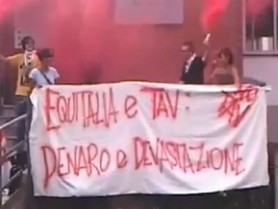 no tav occupano sede equitalia a susa