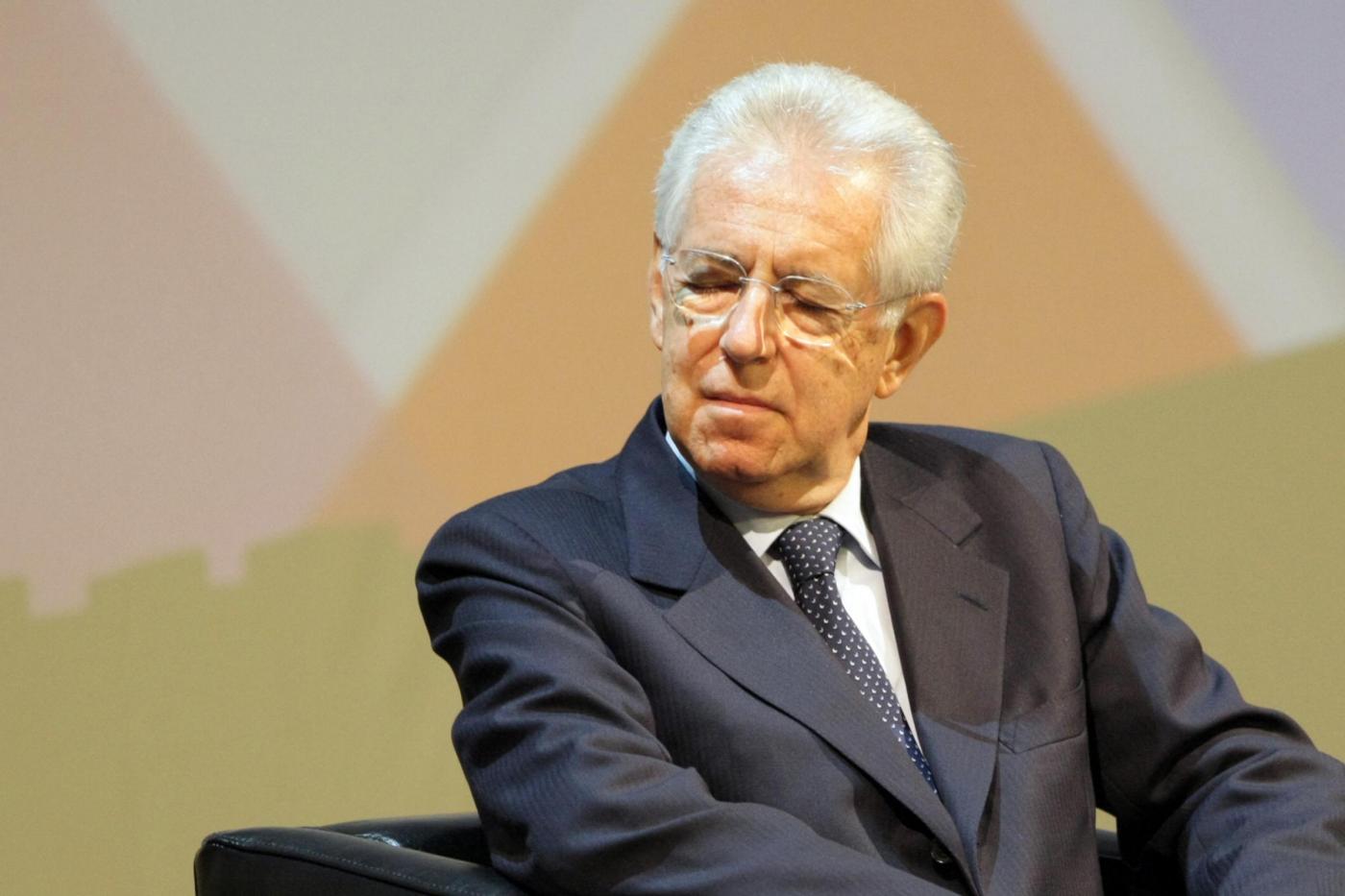 Monti: "Non mi candiderò alle elezioni, sono senatore a vita"