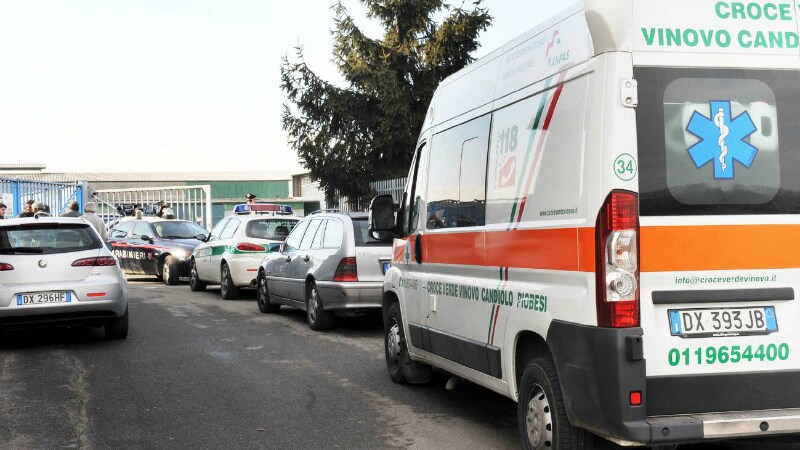 Omicidio-suicidio all’alba di oggi nella zona di Tor Sapienza: le vittime sono una 41enne e la figlia di 8 anni. La donna soffriva di crisi depressive da quando, due mesi fa, il compagno era morto.