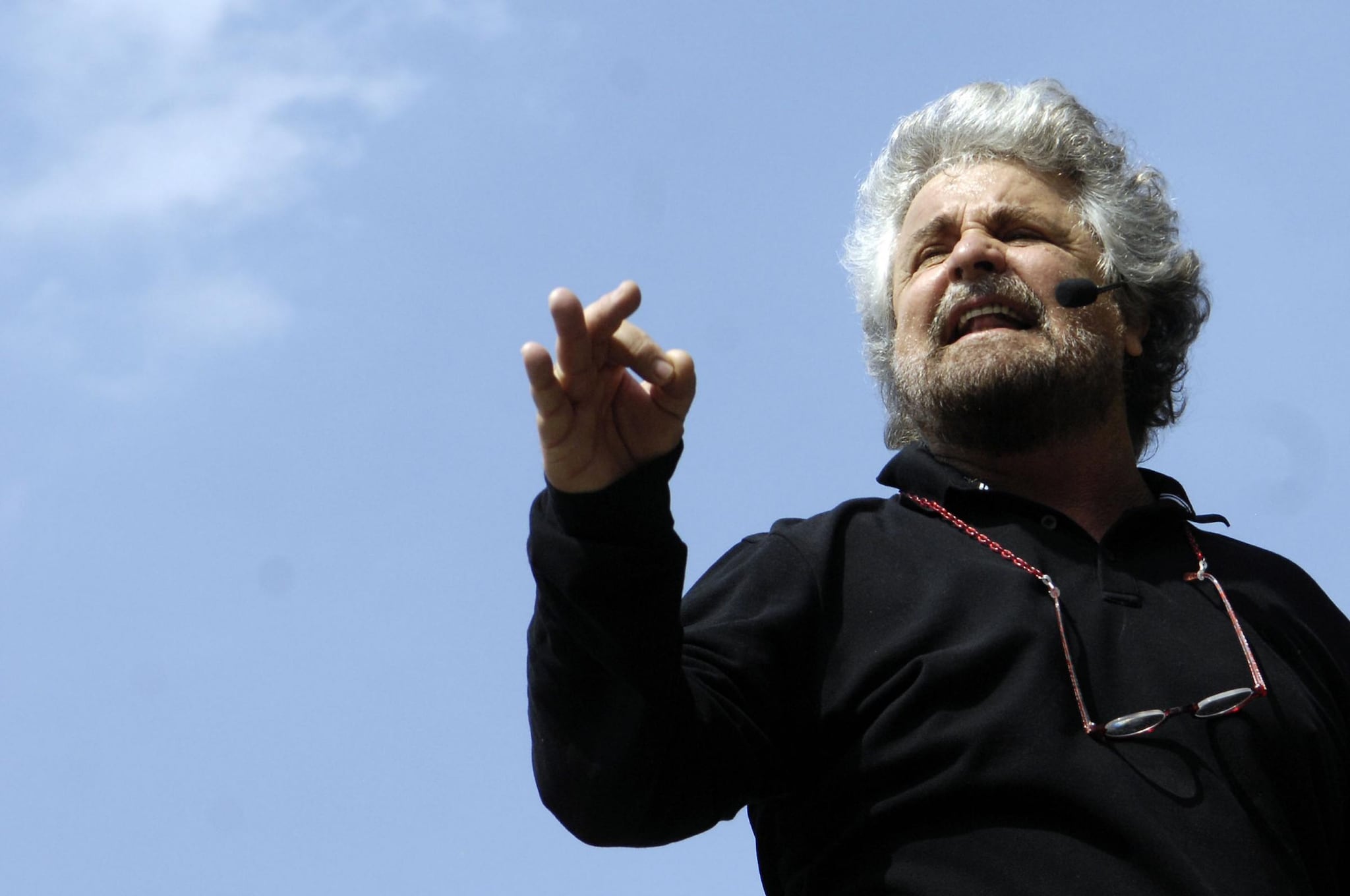 Grillo risponde a Favia: &quot;Non caccio nessuno, ma non hai più la mia fiducia&quot;