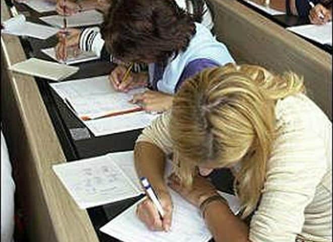 Test di medicina al via. Tra le polemiche del Codacons e il "business" delle Università