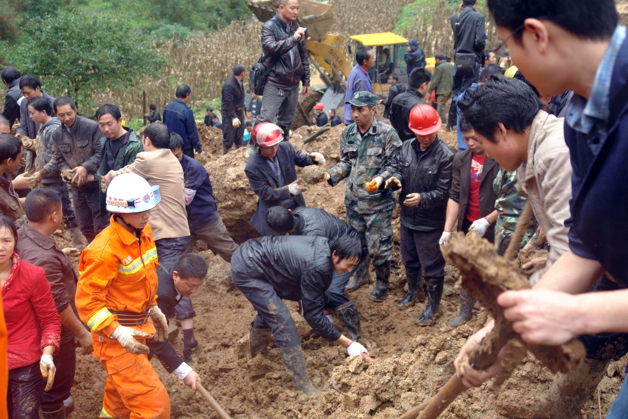 Stamane il ritrovamento dell’ultimo corpo intrappolato sotto il fango e i detriti: la frana non ha dato scampo a nessuno. La tragedia nel sud-ovest del paese, ai confini delle province di Guizhou e Yunnan.