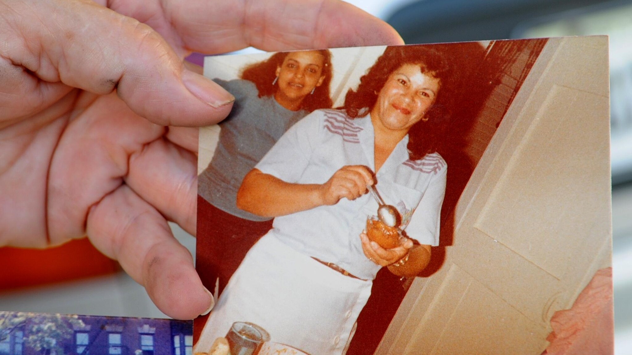 È fuori dal coma Yoselyn Ortega, la tata che a New York avrebbe ucciso a coltellate due fratellini di due e sei anni e che poi, all’arrivo della madre dei piccoli, ha tentato a sua volta il suicidio. Al suo risveglio ha chiesto solo della sua famiglia.