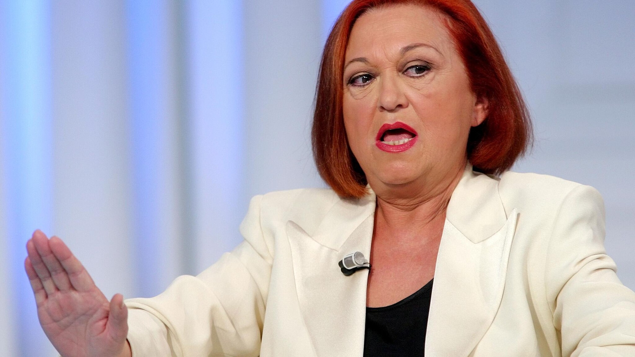 La famosa regina delle televendite condannata a una pena di oltre sette anni di carcere da oggi è di nuovo una donna libera. Le è stata concessa la sospensione della pena perché in questo modo potrà stare vicino alla figlia Stefania prossima a un intervento.