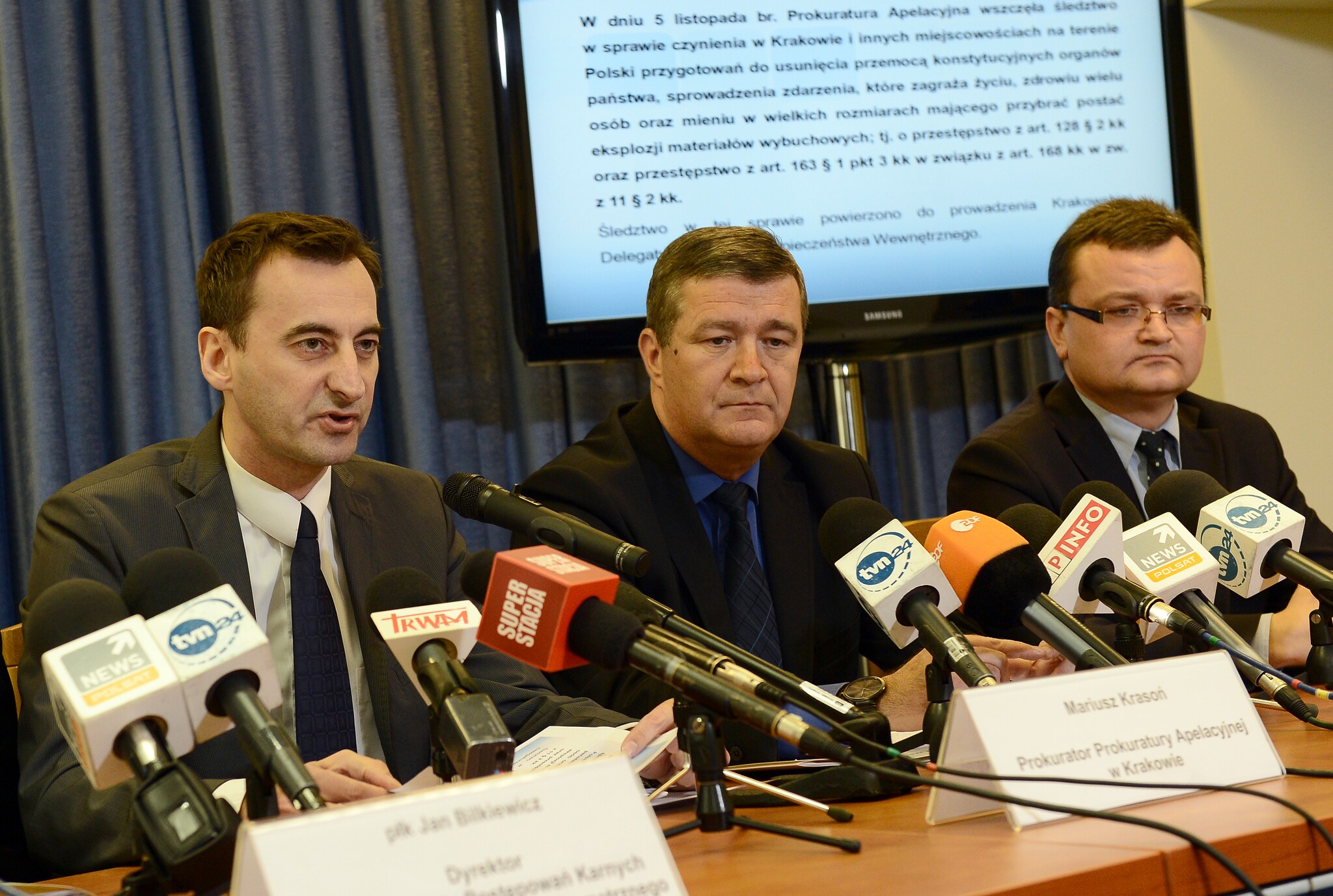 La Polonia sotto choc per un episodio reso noto in una conferenza stampa dalla procura di Varsavia: il 9 novembre è stato arrestato un professore universitario di 45 anni che progettava un folle attentato al Parlamento. Avrebbe avuto contatti con l’autore della strage di Utoya.