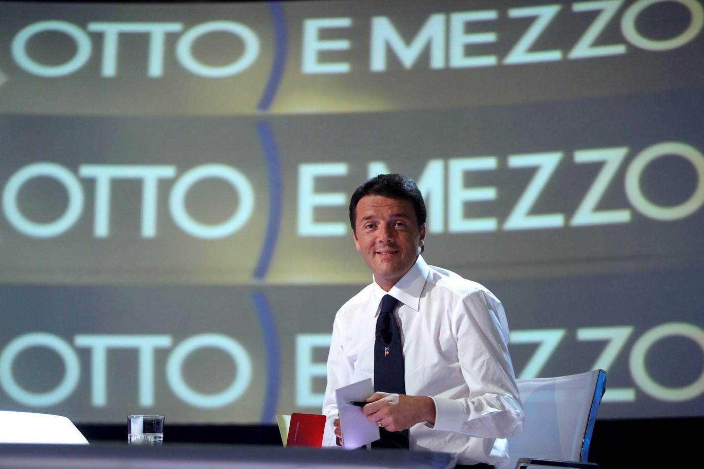 Matteo Renzi ospite alla trasmissione "Otto e Mezzo"