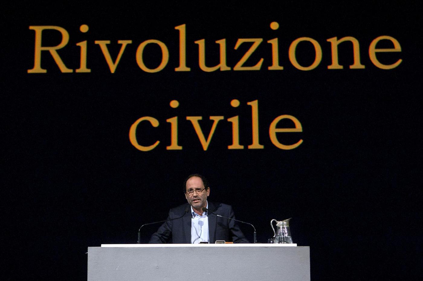 Ingroia si candida come Premier della lista "Rivoluzione Civile"