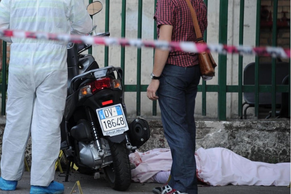 Omicidio a Napoli,pregiudicato ucciso con colpi di pistola alla testa
