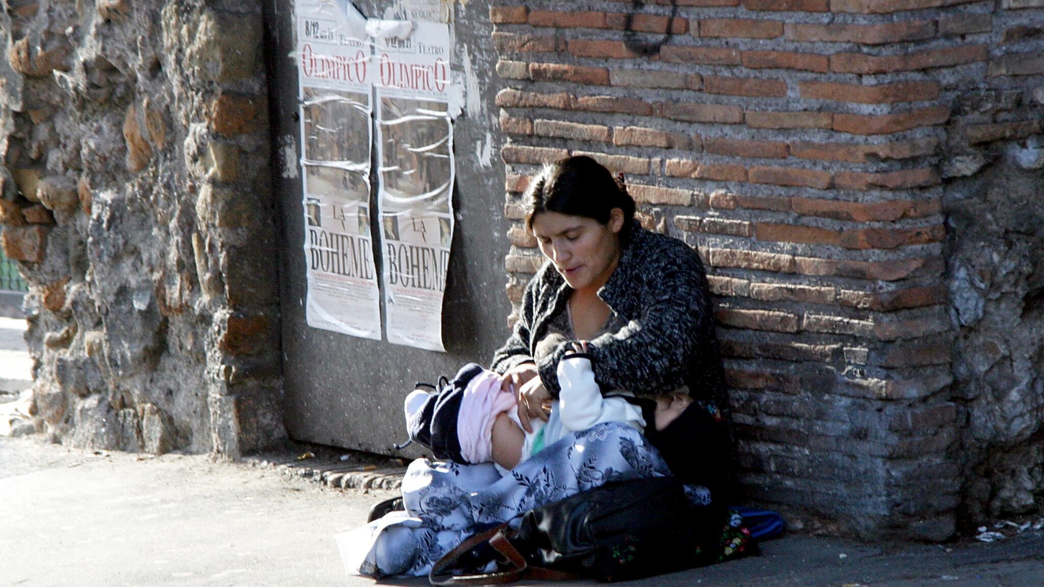 La stima di Eurostat per il 2011 parla di 119.6 milioni di persone in Europa a rischio povertà o di esclusione sociale. Numeri che equivalgono a circa un quarto della popolazione dei 27 Stati membri.