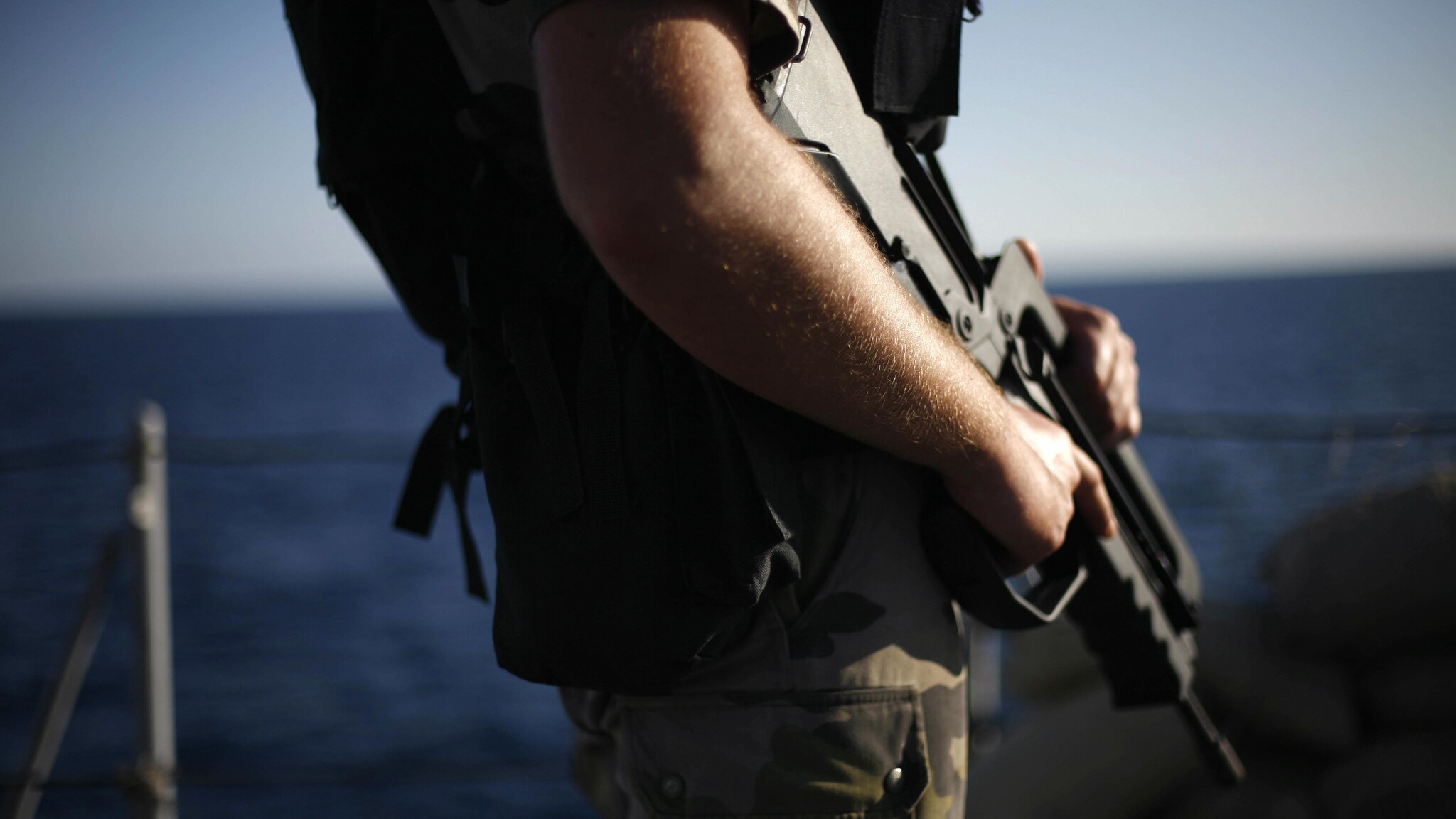 Il sequestro è avvenuto ieri all’altezza dello stato del Beyelsa, in tutto sono state rapite quattro persone. La Farnesina e il ministro Giulio Terzi seguono la vicenda.