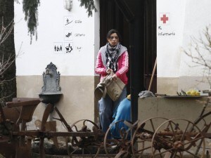 Nel 2001 uccise a coltellate, insieme al fidanzato dell’epoca Omar, la madre Susy e il fratellino Gianluca che aveva solo 11 anni. Ha scontato la sua pena, ora e libera e prova a rifarsi una vita. Ma in un’intervista ammette le difficoltà che incontra ogni giorno.