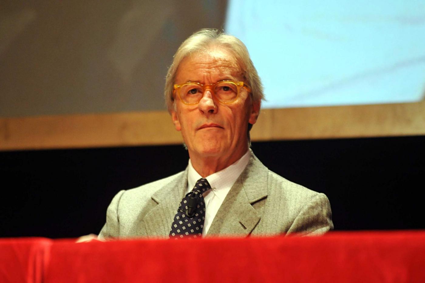 Vittorio Feltri: &quot;Le liste del Pdl fanno vomitare, ci sono almeno 10 mignotte&quot;