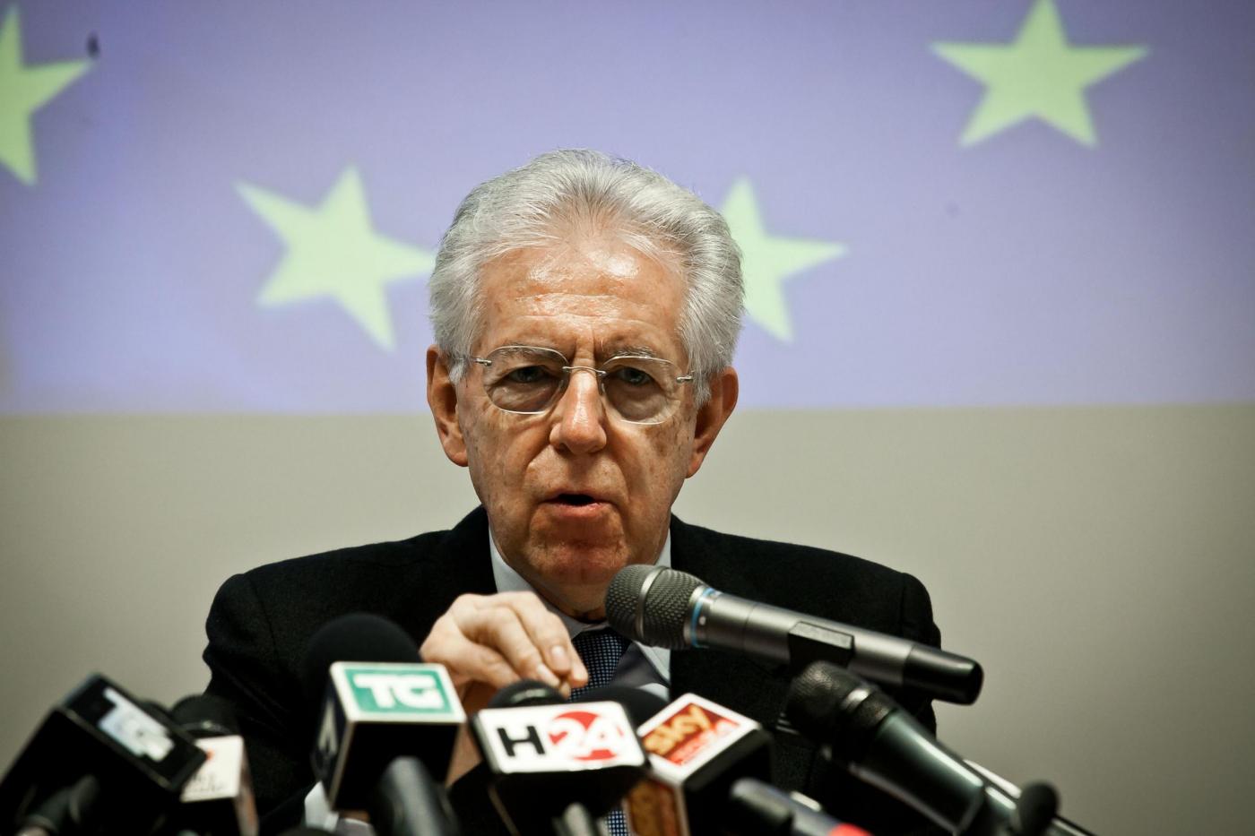 Monti: &quot;Schema destra-sinistra nella Ue? Dio ce ne scampi&quot;