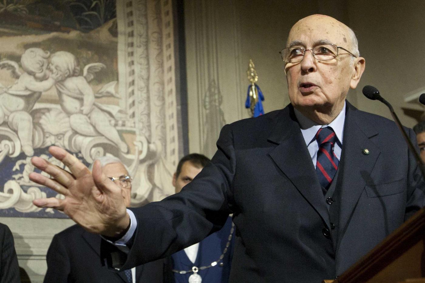 Intercettazioni Napolitano, Consulta: "Riservatezza assoluta per il Presidente"