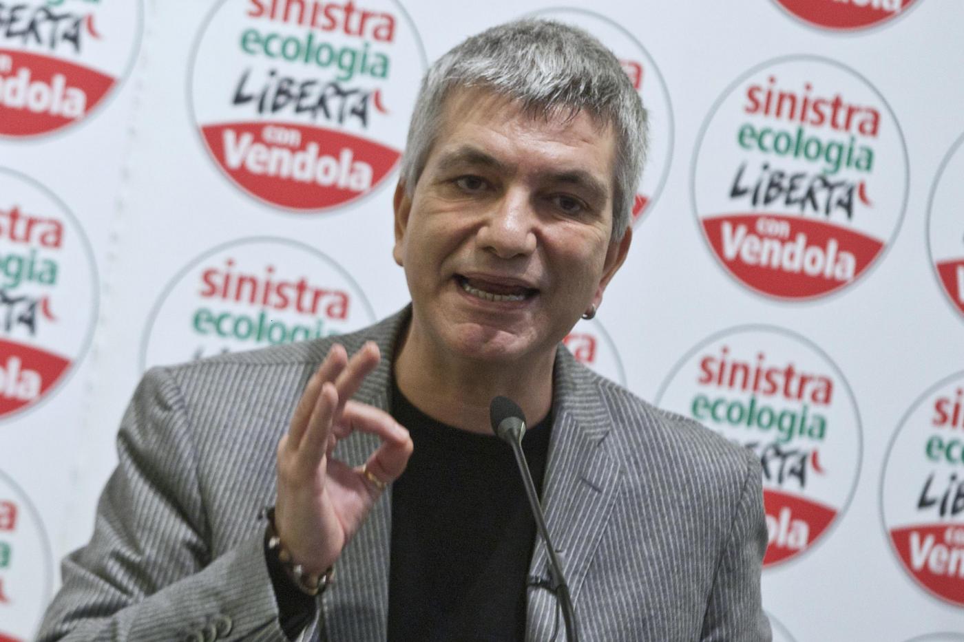 Vendola avverte: "Se il Pd sceglie Monti come alleato dovrà dire addio a Sel"