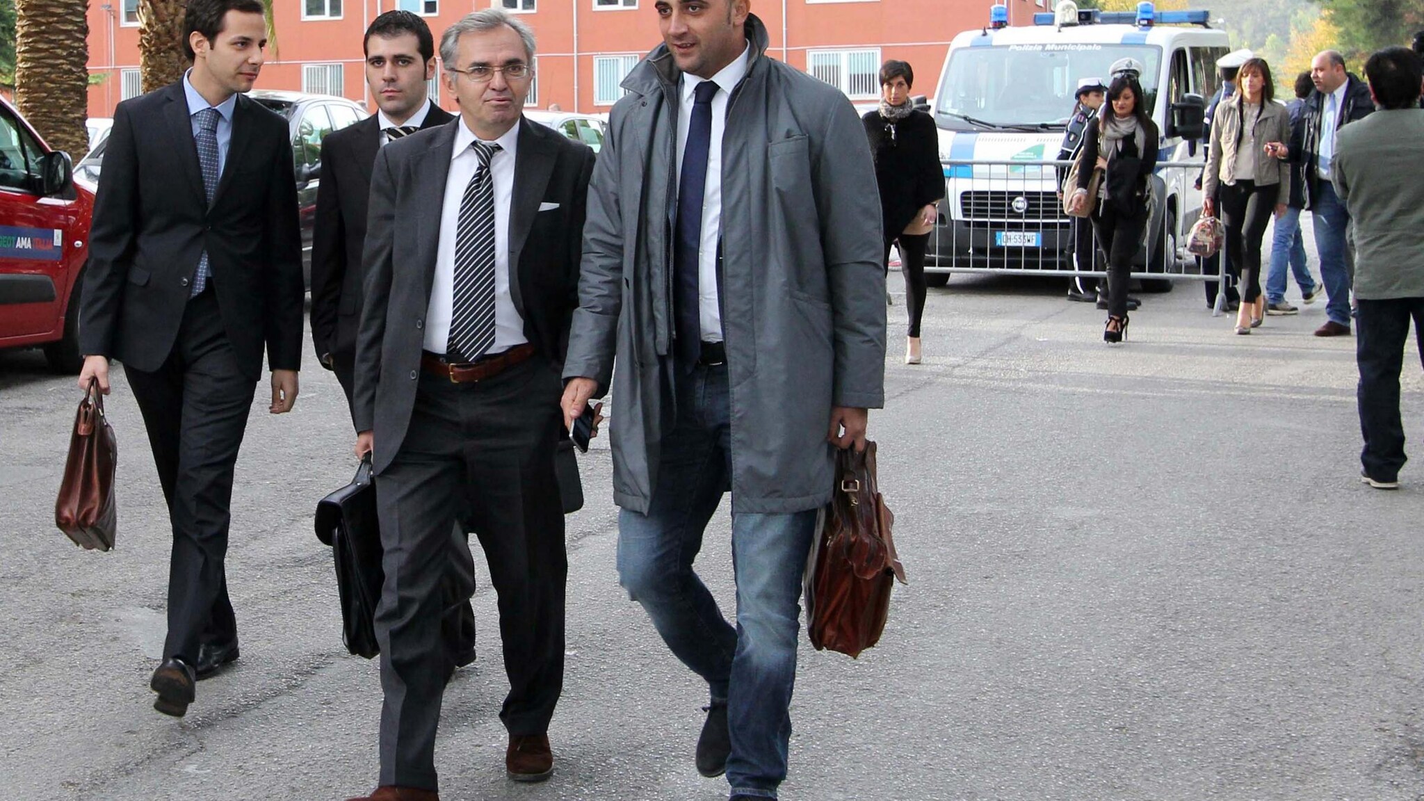 I difensori dell’uomo condannato per l’omicidio di Melania Rea hanno commentato le motivazioni del giudice Tommolini secondo cui Parolisi avrebbe ucciso per un rapporto sessuale negato: “Siamo all’interpretazione di atti di fantasia perché nel processo certe cose non sono emerse”.