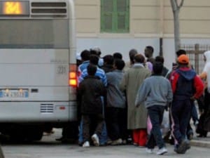 bus-immigrati-trapani