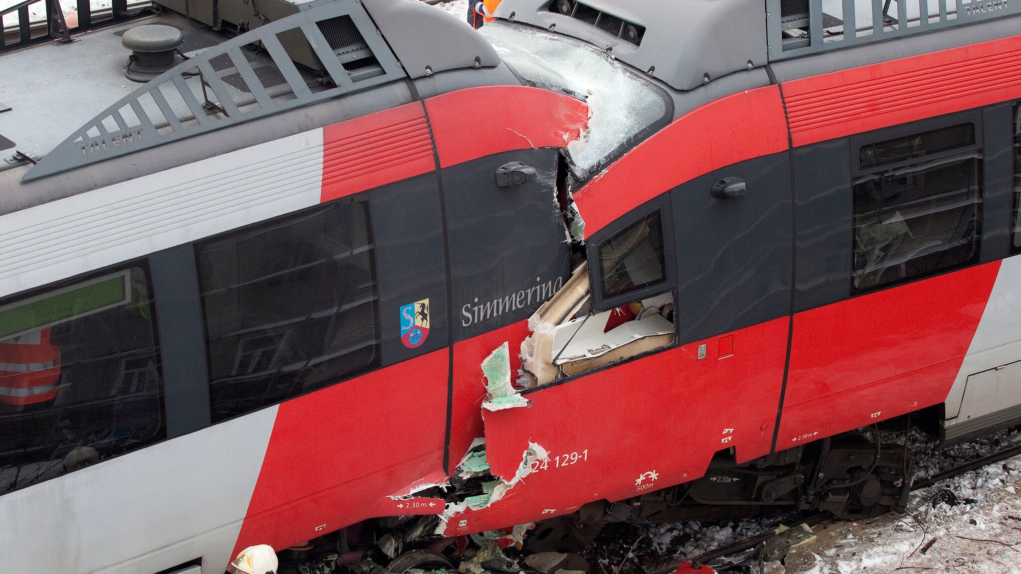 Ancora incerte le cause dell’incidente ferroviario di questa mattina nella capitale dell’Austria: alle 8.45 due treni di pendolari si sono scontrati e almeno 25 persone sono rimaste ferite. Ci sono volute due ore per estrarre tutti i passeggeri.