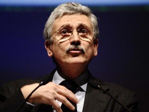 D'Alema: "al Pdl e M5S la presidenza delle Camere per una legislatura costituente"