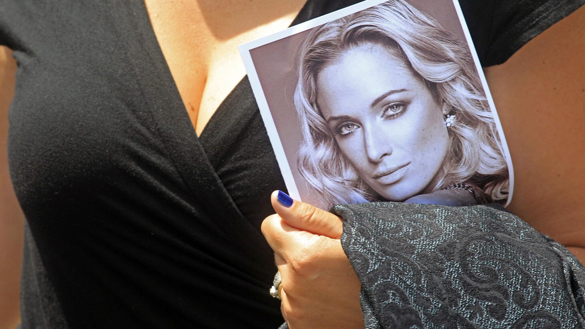 La notizia choc è apparsa sulle pagine del tabloid Usa National Enquirer: l’atleta paralimpico avrebbe ucciso la fidanzata Reeva Steenkamp dopo aver scoperto che quest’ultima aspettava un bambino.