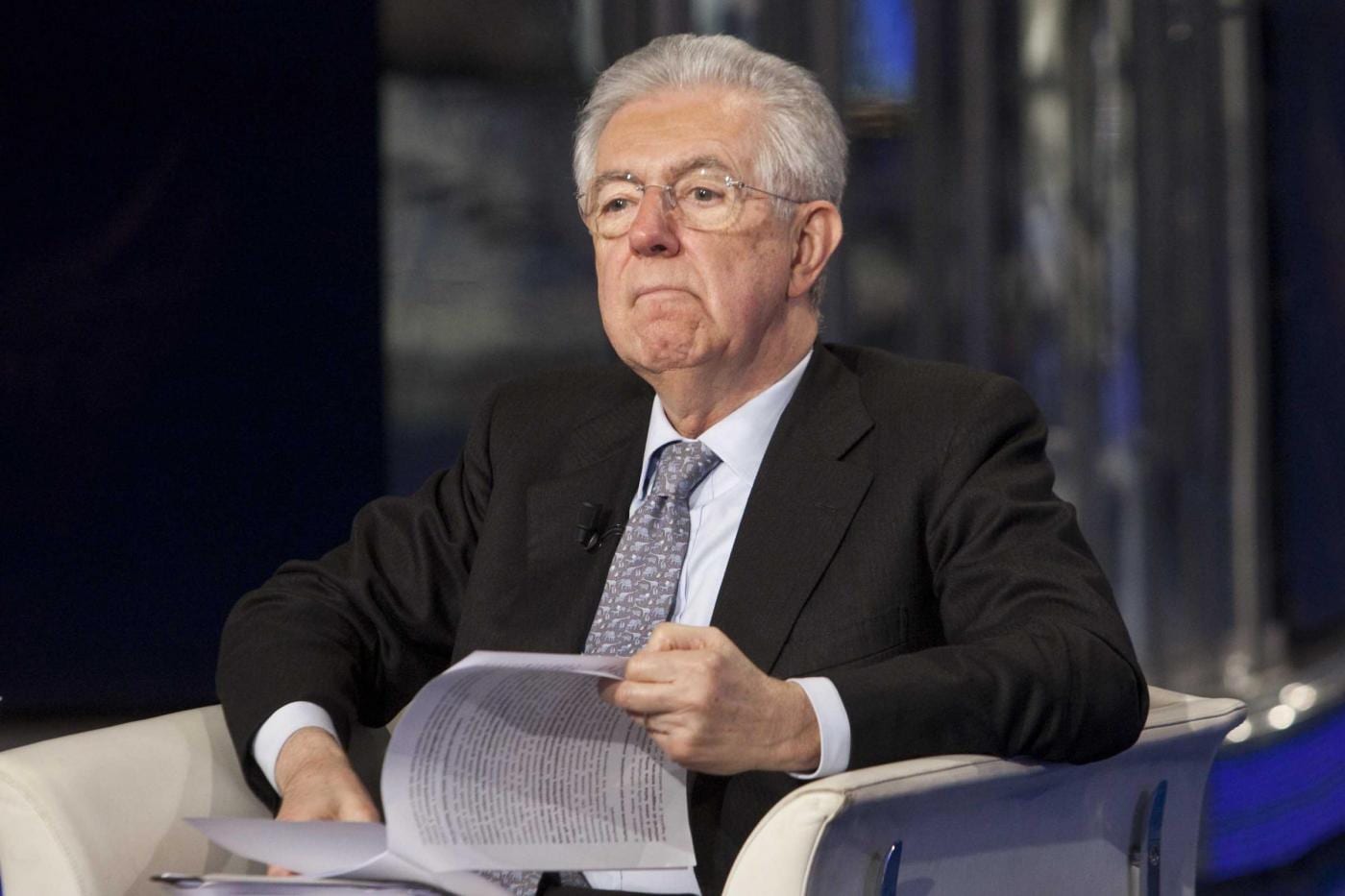 Imu, Monti: "Berlusconi incantatore di serpenti, lo sfido in tv"