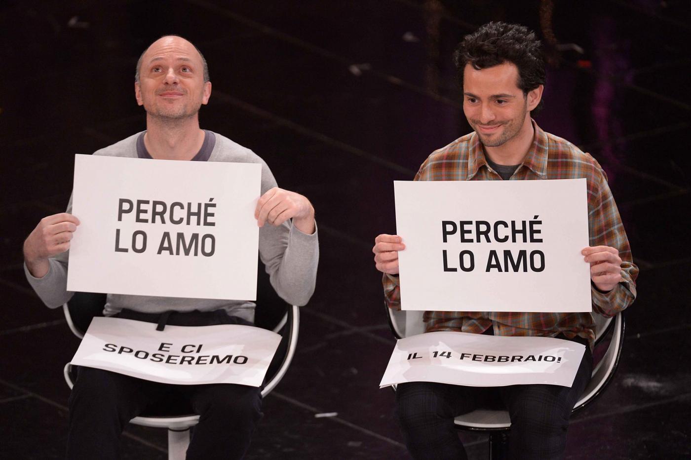 Giovanardi contro la coppia gay a Sanremo: "Uno spot a favore di Vendola"