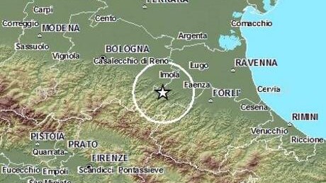 La terra torna a tremare questa notte tra le province di Bologna e Ravenna: si è verificata una scossa di magnitudo 3.5 alle ore 2.36, l’epicentro tra i comuni di Brisighella, Castel Bolognese, Riolo Terme e Imola.