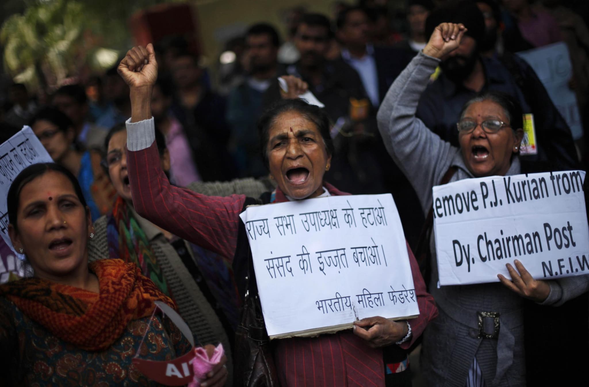 Un nuovo agghiacciante caso di violenza sessuale scuote l’India: ancora una volta è una bambina l’ultima vittima innocente. La polizia è intervenuta per sedare i disordini scoppiati intorno all’ospedale dove la piccola è stata curata.
