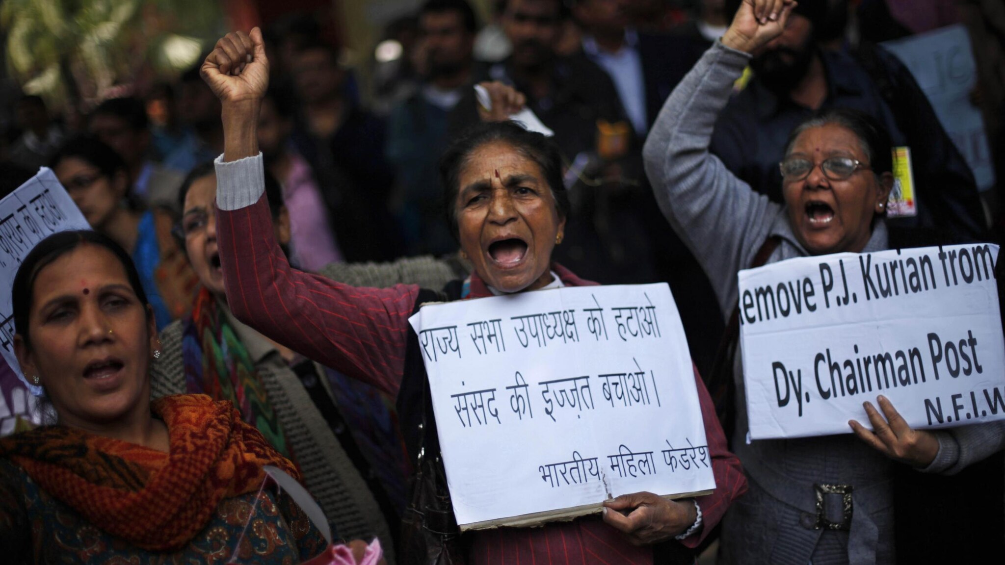 Un nuovo agghiacciante caso di violenza sessuale scuote l’India: ancora una volta è una bambina l’ultima vittima innocente. La polizia è intervenuta per sedare i disordini scoppiati intorno all’ospedale dove la piccola è stata curata.