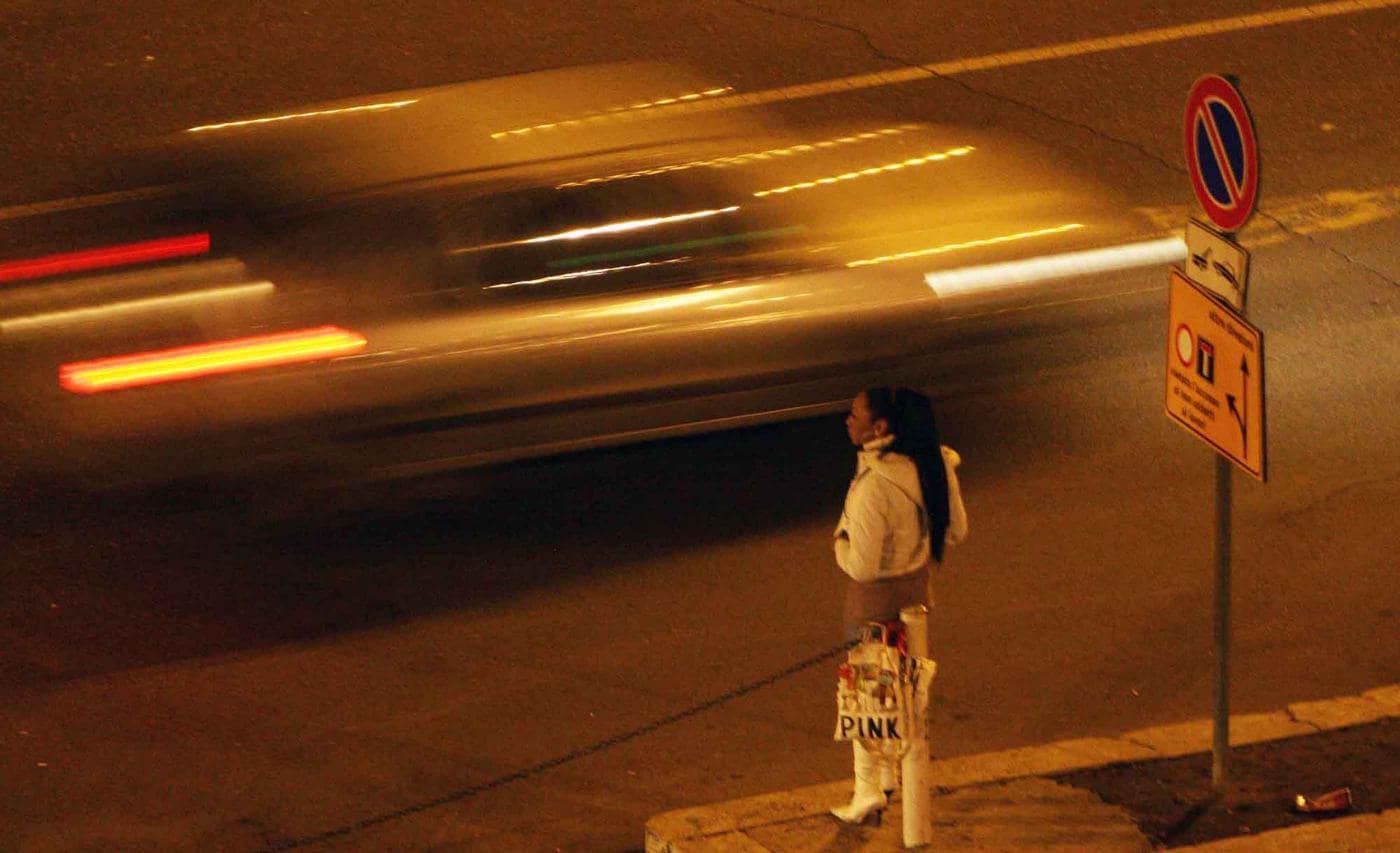 Prostituzione, FI vuole il ritorno delle case chiuse, ma il ddl rischia di creare nuove ghettizzazioni e discriminazioni