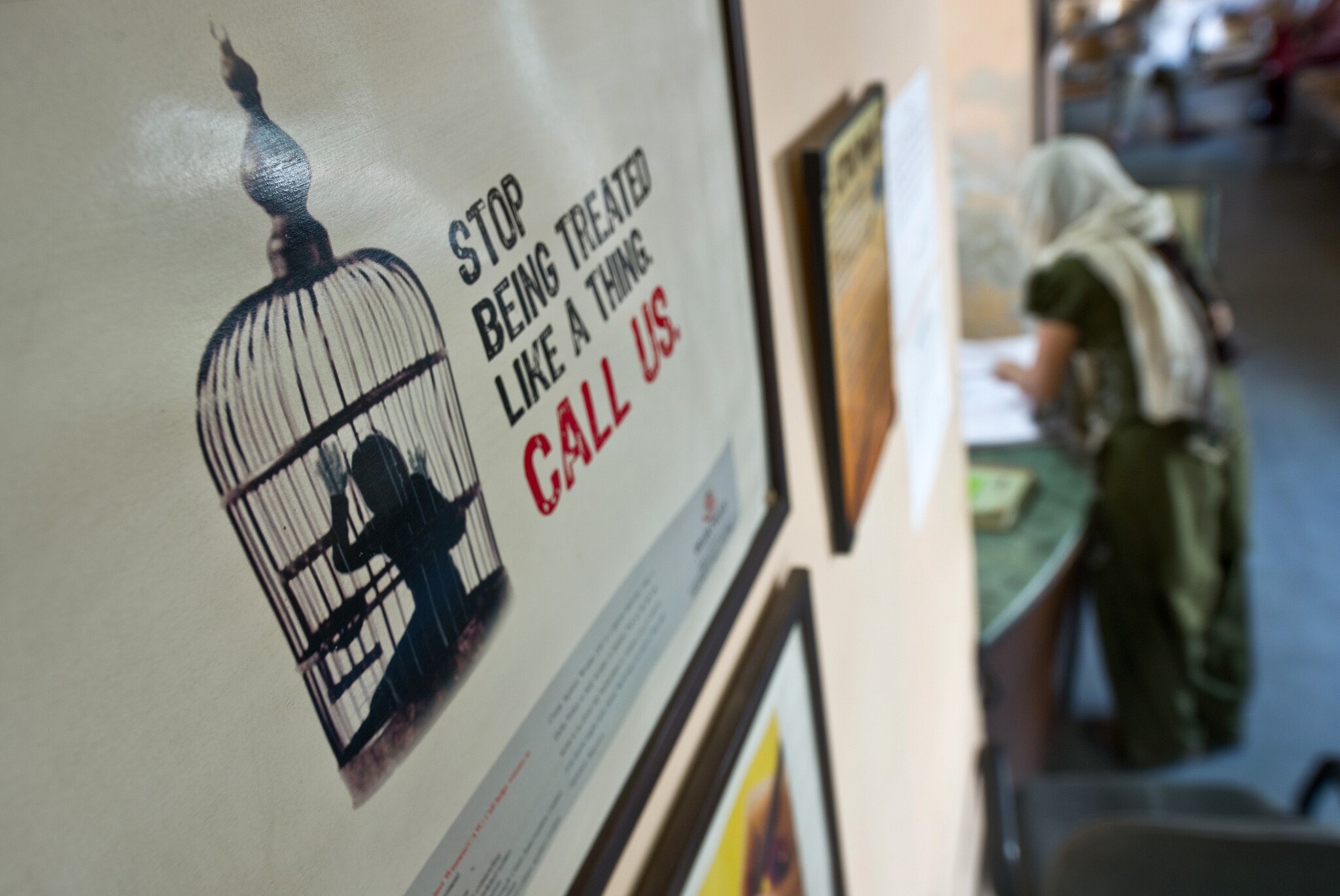 L’episodio, l’ultimo di un elenco lunghissimo, è avvenuto a New Delhi: la piccola è stata brutalmente violentata e mutilata e solo poche ore prima, nello stato dell’Uttar Pradesh, un’altra bimba di 6 anni è stata trovata morta.