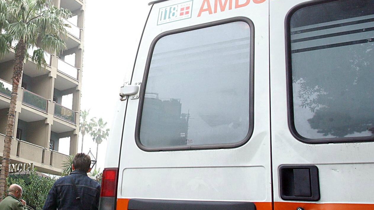 Mentre va in bicicletta nel giorno di Pasqua un 48enne viene investito da un’auto il cui conducente si allontana senza prestare soccorso. Chi era il pirata? Una vecchia conoscenza, già denunciato in passato dal ferito per stalking.