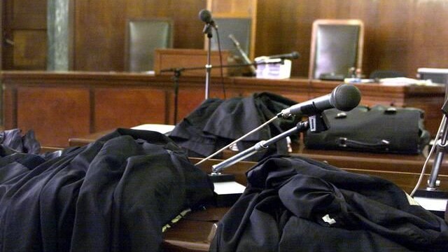 L’omicidio avvenne a Bagheria (Palermo) il 15 agosto del 2011: la vittima era il convivente della sorella di due dei tre condannati. Il pm aveva chiesto una condanna a 30 anni.