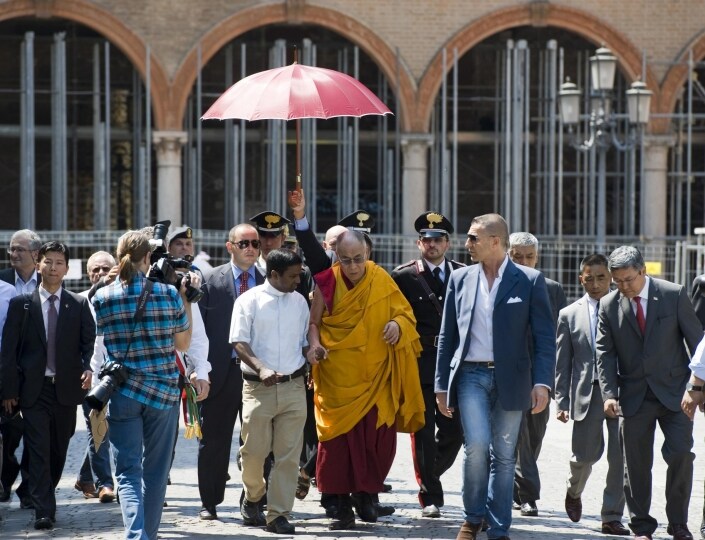 Il-Dalai-Lama-a-Mirandola