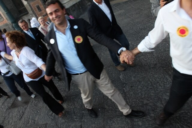 9-catena-umana