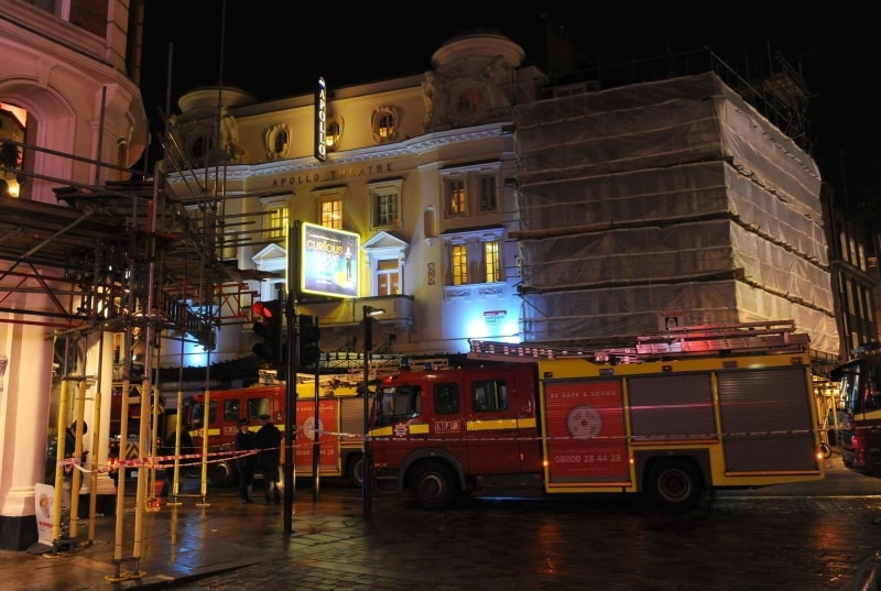 Il Teatro si è riempito di fumo