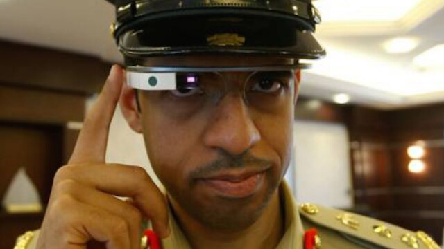 Dubai Polizia Google Glass