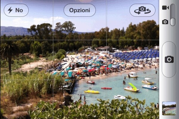 La griglia nell\'applicazione fotocamera di iPhone