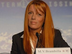 ministro turismo brambilla italia russia cal center