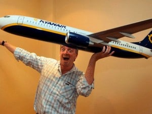 O' Leary che... "gioca" con un boing Ryanair
