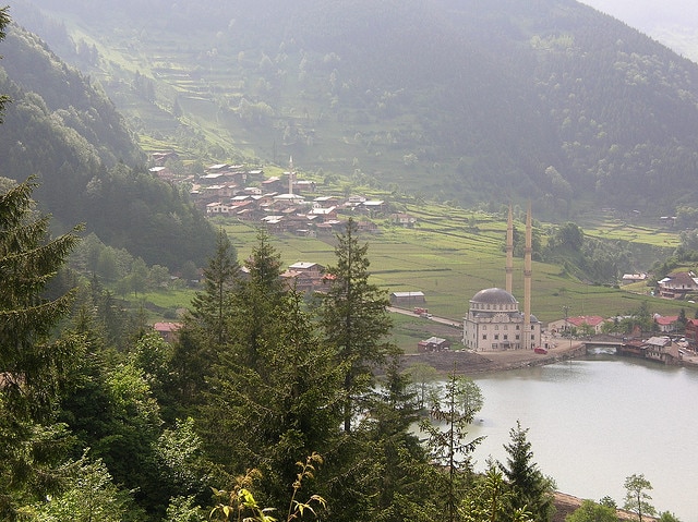 Uzungöl – Moschea