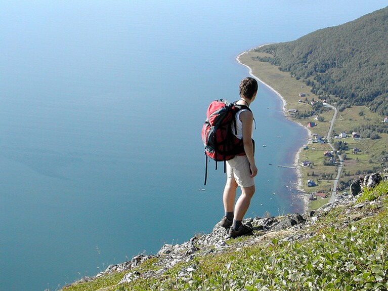 Hiking solitario
