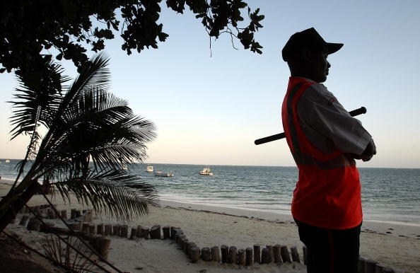 Guardaspiagge a Mombasa
