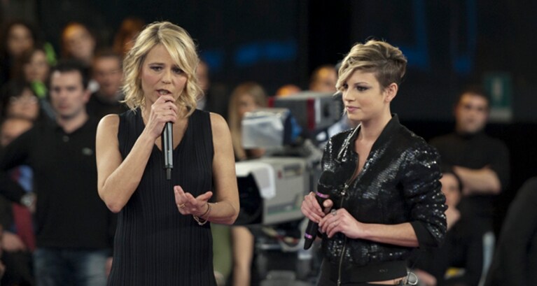 de filippi ed emma marrone nella finale di amici