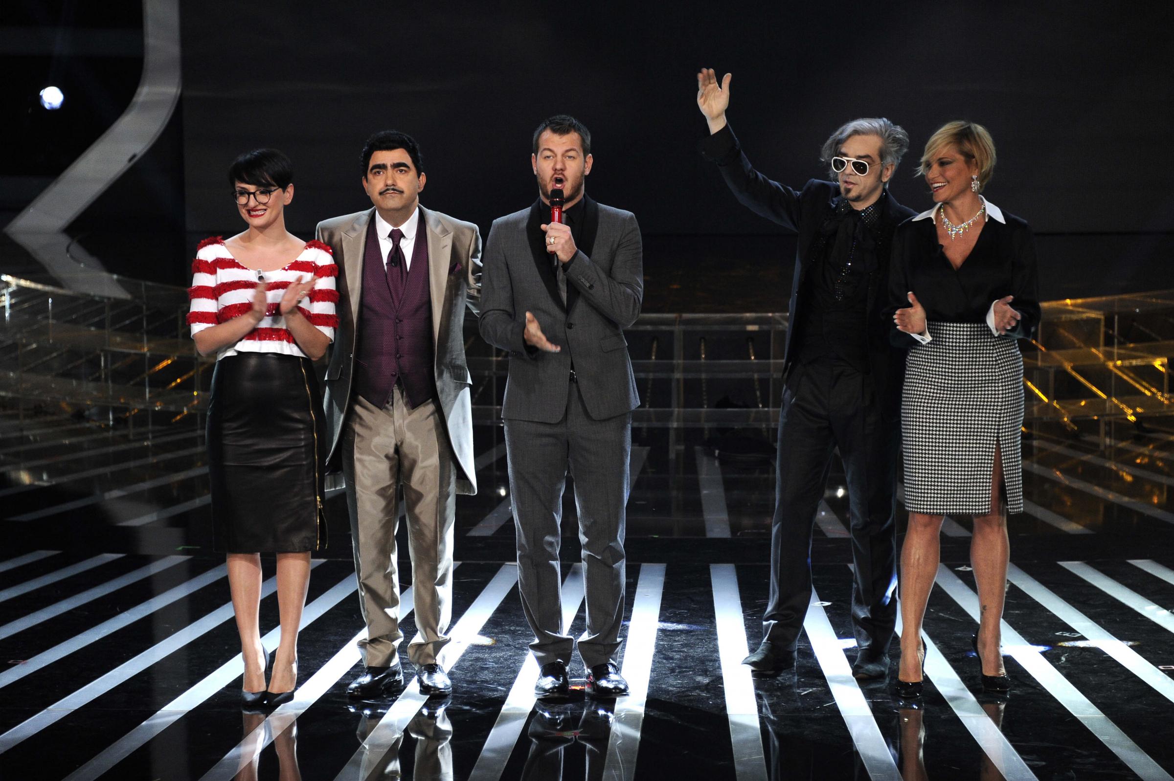Il 1 dicembre 2011 andrà in onda la terza puntata di X Factor 5 su Sky: la super ospite della serata sarà Giorgia. Scopri le canzoni che canteranno i talenti ancora in gara. Il patto strategico tra Morgan e la Ventura darà ancora buoni frutti?