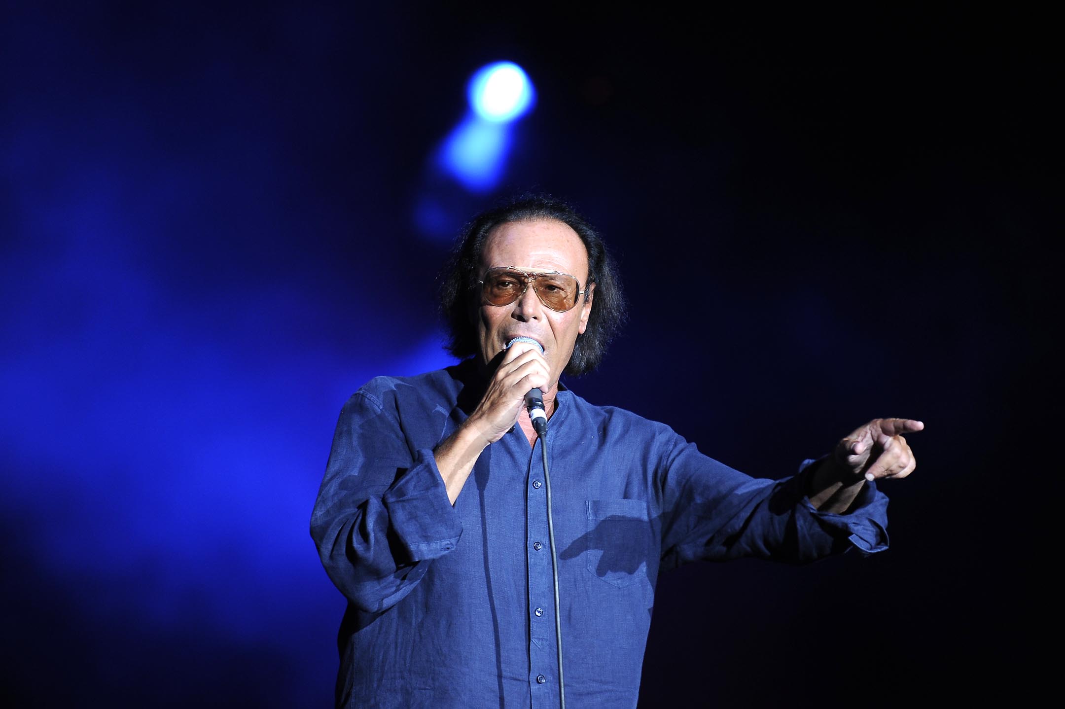 Antonello Venditti sarà il super ospite della semifinale di X Factor 5 del 29 dicembre 2011. In puntata i concorrenti canteranno i loro inediti cercando di sopravvivere alla doppia eliminazione