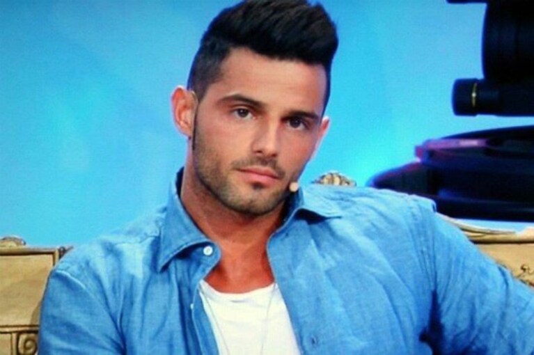 alessio lo passo bacia elisa
