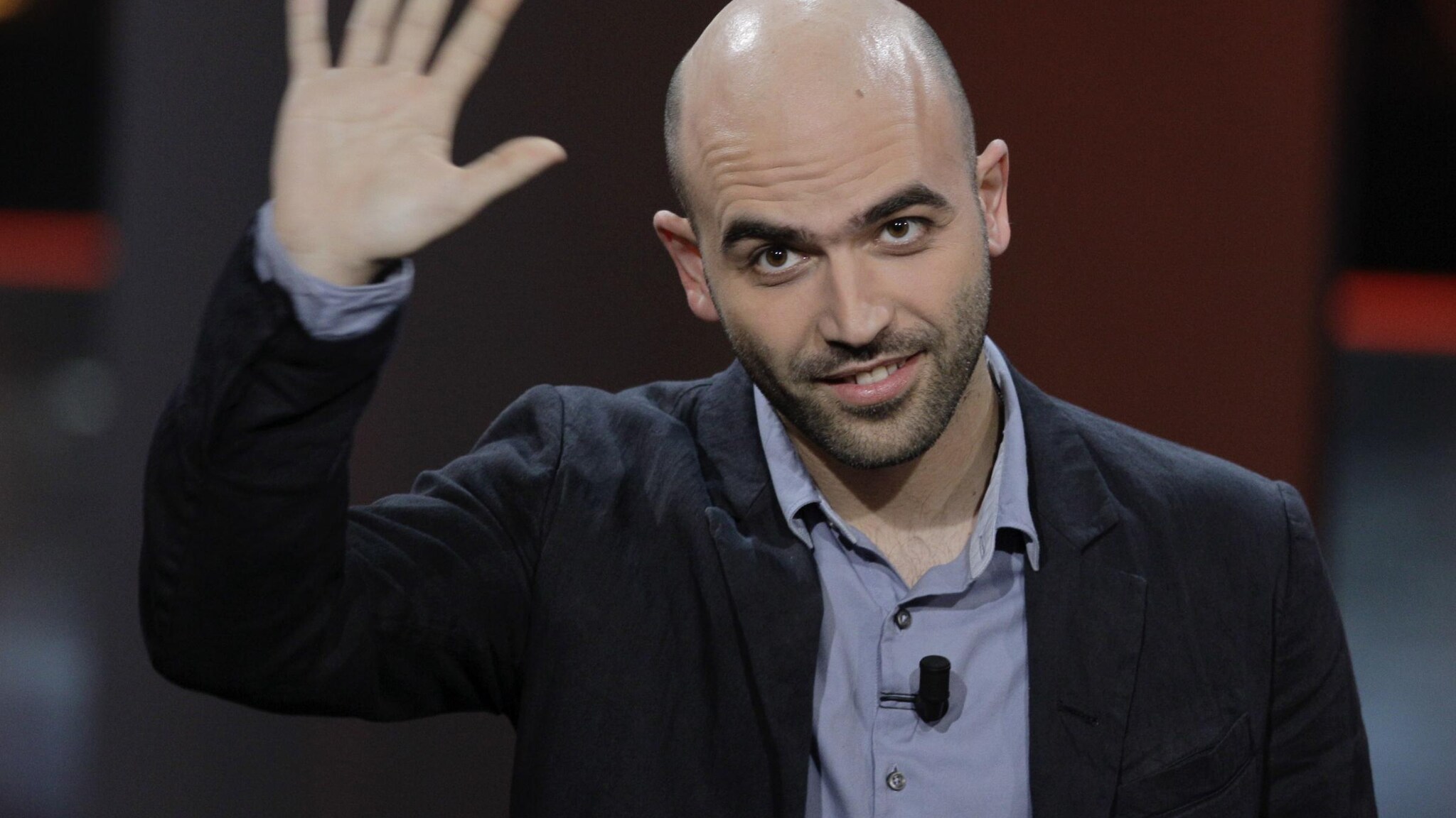 Ospite d'onore alle invasioni barbariche del 21 gennaio 2012 Roberto Saviano, protagonista di un'intervista esclusiva con Jovanotti.