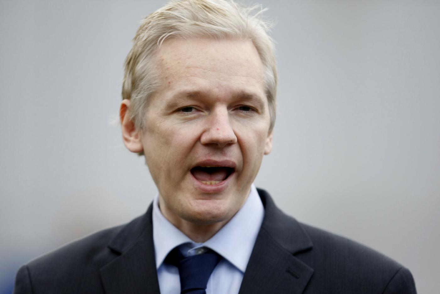 Da Wikileaks al Talk Show, Julian Assange il fondatore del sito che ha diffuso notizie confidenziali sul conto del governo Usa è partito ieri con The World Tomorrow, in onda da casa sua sull'emittente Russia Today. 